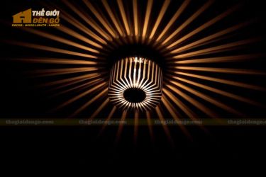 Thế giới đèn gỗ - Đèn gỗ trang trí treo tường DGW003