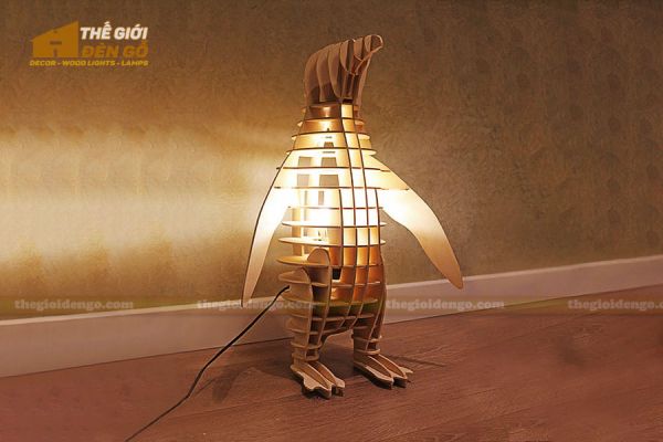 Thế giới đèn gỗ - Đèn gỗ trang trí con chim cánh cụt