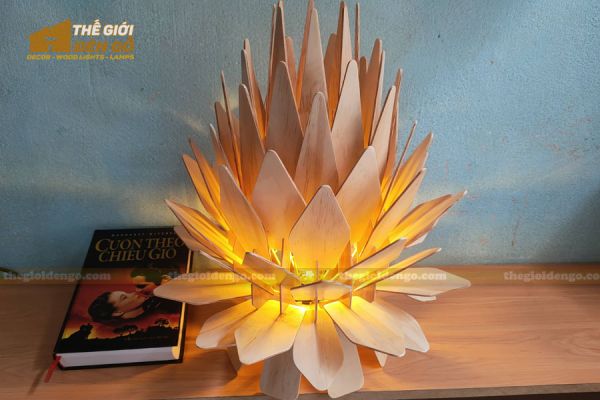 Thế Giới Đèn Gỗ - Đèn gỗ trang trí để bàn hoa quỳnh - 2